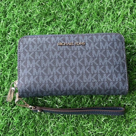 Michael Kors Jet Set Travel Lg Flat Multifunctional Phone Case-Wristlet-Wallet - Picture 5 of 16